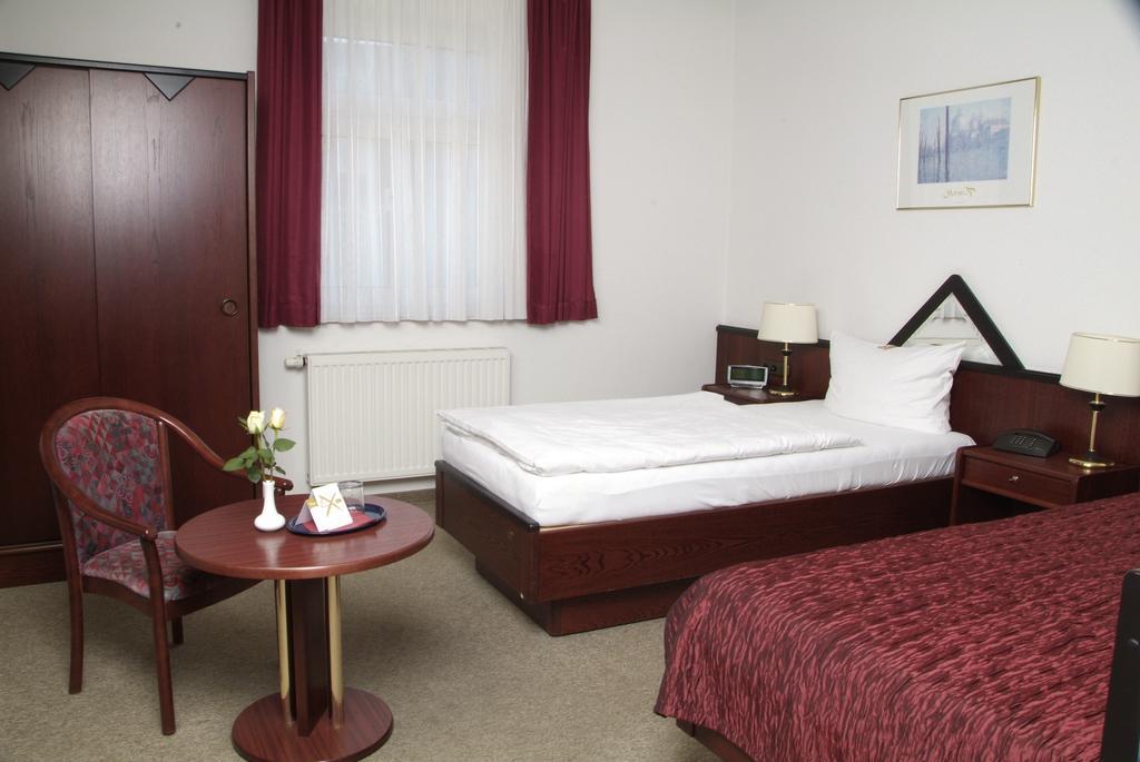 Am Rossplan Hotel Altenburg Ruang foto